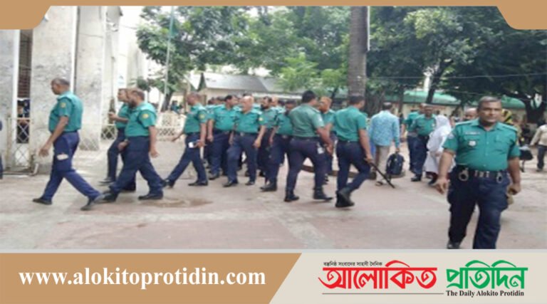 তারেক-জোবায়দার মামলার রায়: আদালতে নিরাপত্তা জোরদার