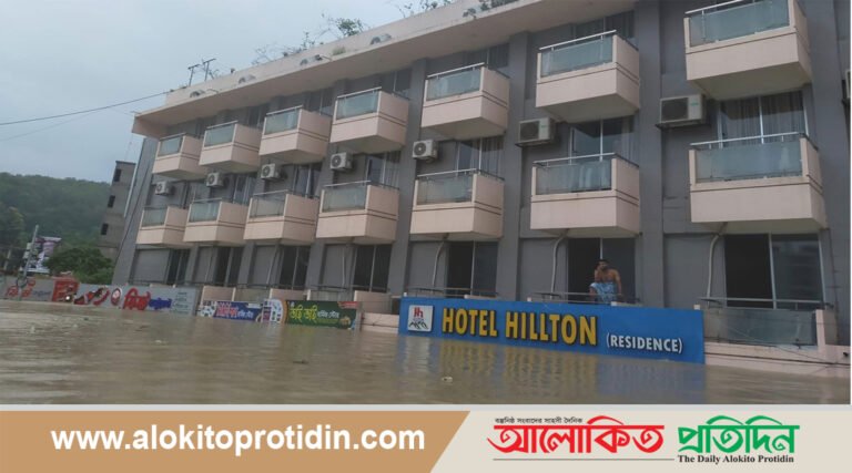 রেকর্ড বৃষ্টিপাতে পানির নিচে বান্দরবান