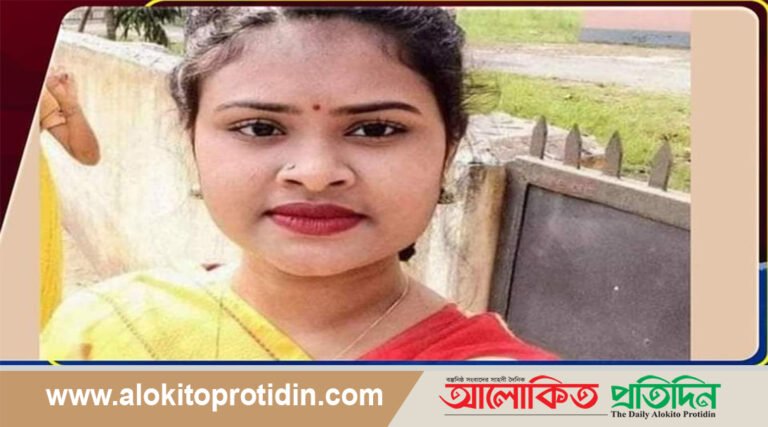 চট্টগ্রামে জলাবদ্ধ সড়কে ডুবে প্রাণ গেল কলেজছাত্রীর