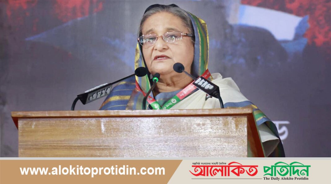 মরণেও আমার বাবার সঙ্গী হয়ে চলে গেছেন মা: শেখ হাসিনা