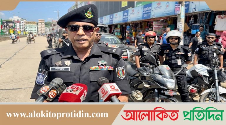 আইনশৃঙ্খলা পরিস্থিতি নিরাপত্তায় র‌্যাবের রোবাস্ট পেট্রোলিং 