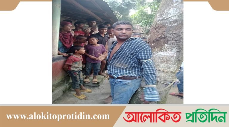 পরকীয়ার সময় গণধোলাই দিয়ে মেম্বারকে পুলিশে দিলো জনতা