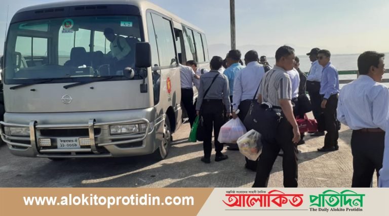 রোহিঙ্গা প্রত্যাবাসন ইস্যুতে টেকনাফে মিয়ানমারের প্রতিনিধিদল