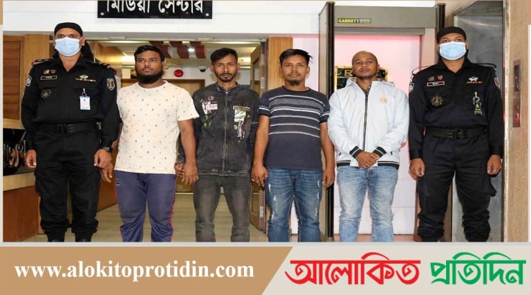  ১০ হাজার টাকায় তারা বাসে আগুন দিত