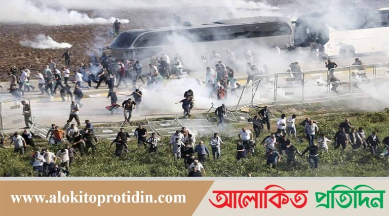 তুরস্কে মার্কিন ঘাঁটিতে বিক্ষোভকারীদের হামলা