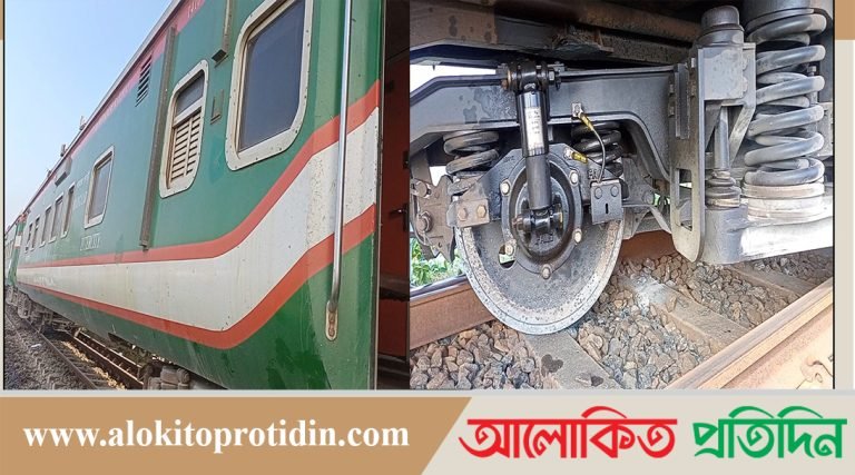 টাঙ্গাইলে ট্রেনের বগি লাইনচ্যুত, উত্তরবঙ্গের সঙ্গে ট্রেন চলাচল বন্ধ