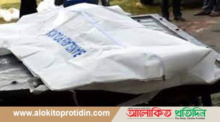 সেন্টমার্টিনের সৈকতে অর্ধগলিত লাশ উদ্ধার 