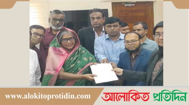 গাইবান্ধায় মনোনয়ন পত্র জমা দিলেন আওয়ামী লীগ দলীয় প্রার্থী গিনি