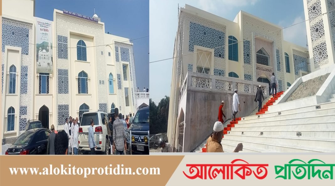 শিবচরে উপজেলা মডেল মসজিদ উদ্বোধ