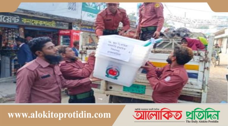 ব্রাহ্মণবাড়িয়ায় বিভিন্ন ভোটকেন্দ্রে নির্বাচনী সরঞ্জাম বিতরণ 