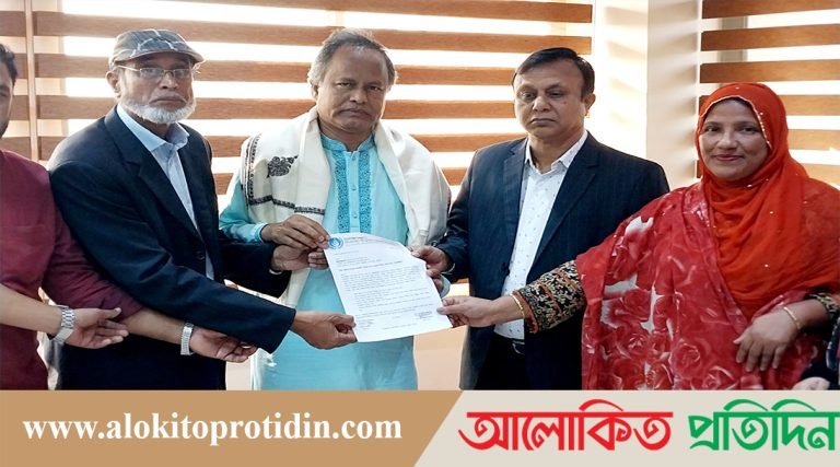 চট্টগ্রামের বাসা বাড়িতে নিরবিচ্ছিন্ন গ্যাসের দাবিতে স্মারকলিপি প্রদান