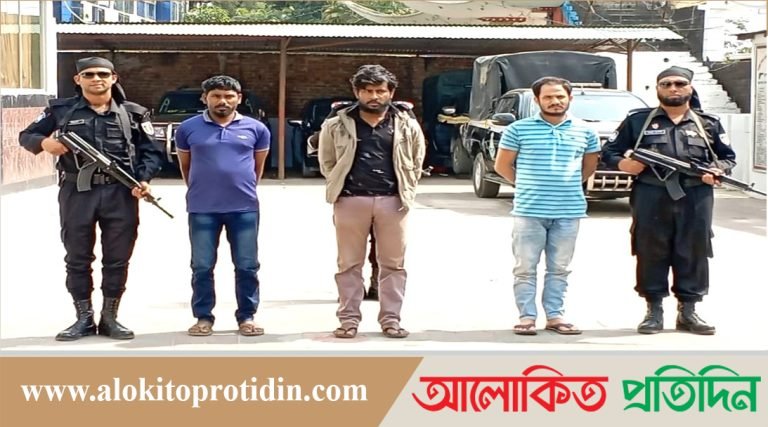 রোহিঙ্গা ক্যাম্প থেকে আরসার সেকেন্ড ইন কমান্ড সহ ৩ শীর্ষ সন্ত্রাসী গ্রেফতার