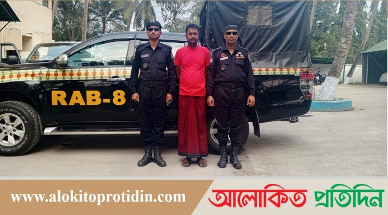 রাজৈর তাথিকান্দি এলাকা থেকে র‍্যাবের অভিযানে দেশীয় মদসহ আটক-১ 