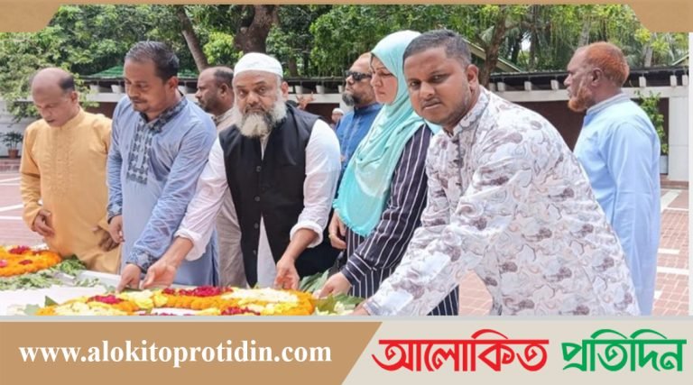 বঙ্গবন্ধু সমাধিতে সদ্য নির্বাচিত আখাউড়া উপজেলা চেয়ারম্যানের শ্রদ্ধা 