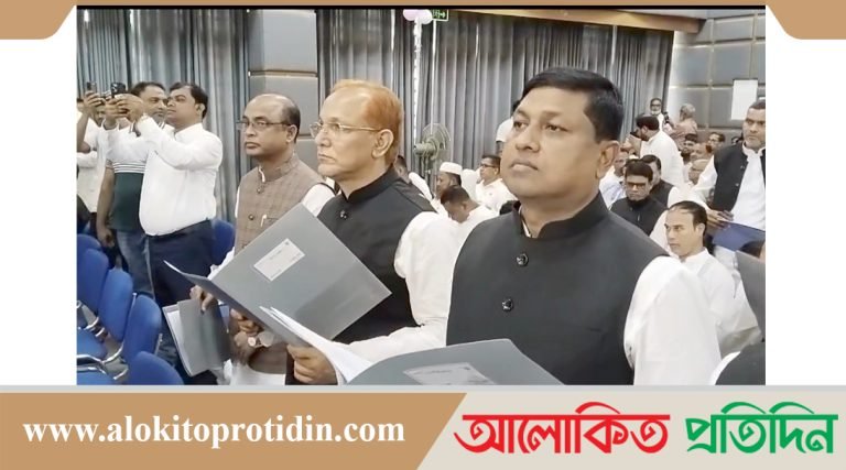 ছাগলনাইয়া নির্বাচিত চেয়ারম্যান ও ভাইস চেয়ারম্যানদের শপথ গ্রহণ