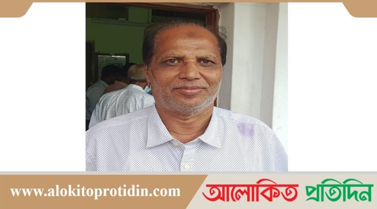 সাতক্ষীরায় নির্দেশনা অমান্য করে তাপপ্রবাহের মধ্যে বিদ্যালয়ে সমাবেশ 
