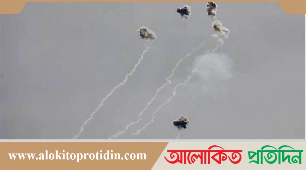 ইসরায়েলে রকেট হামলা চালিয়েছে হিজবুল্লাহ