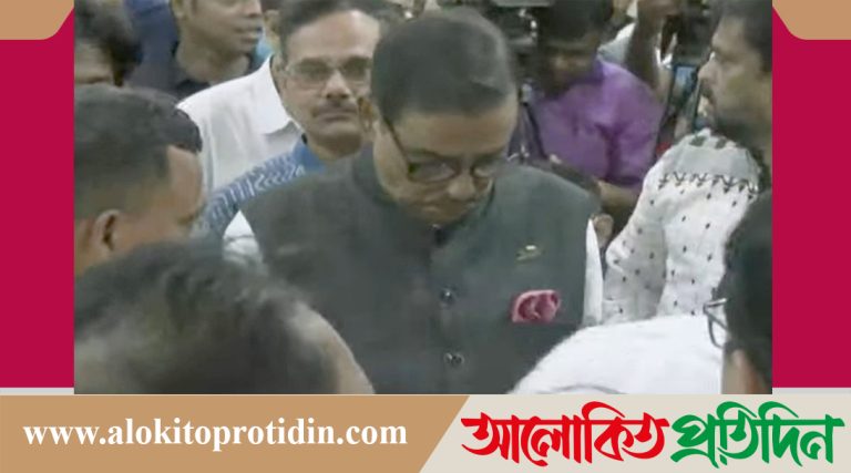ছাত্রলীগের সাবেক নেতাদের ভুয়া ভুয়া স্লোগানে সংবাদ সম্মেলন ছাড়লেন ওবায়দুল কাদের