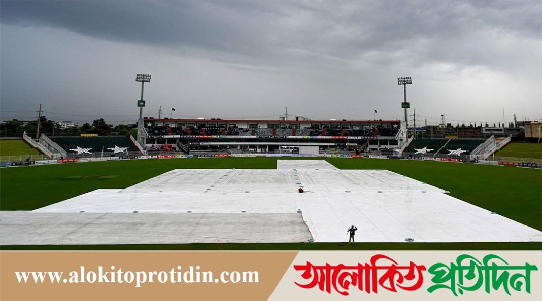 বৃষ্টিতে ভেসে গেল দ্বিতীয় টেস্টের প্রথম দিনের খেলা
