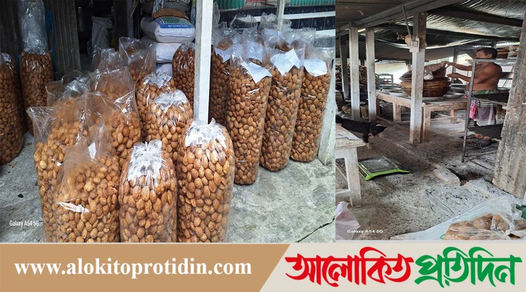 মানিকগঞ্জে অবৈধভাবে অস্বাস্থ্যকর পরিবেশে তৈরি হচ্ছে ফুসকার পাপড়ি