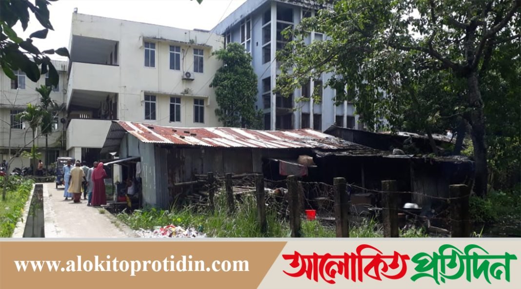 নোয়াখালী শহরে হোটেল দোকানে দূর্ধর্ষ চুরি