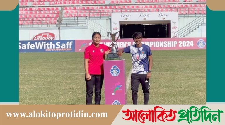 ছাদখোলা বাসে আরও একবার উৎসবের অপেক্ষায় বাংলাদেশ!