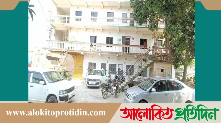 মানিকগঞ্জে রুমি ফিলিং স্টেশন থেকে ৬০ লক্ষাধিক টাকার মালামাল ডাকাতি 