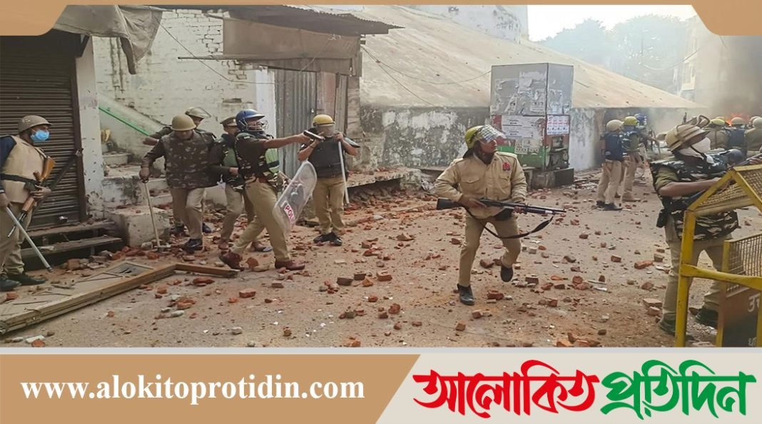 ভারতে মুঘল আমলের মসজিদে জরিপ কেন্দ্র করে সংঘাতে ৩ মুসলিম নিহত