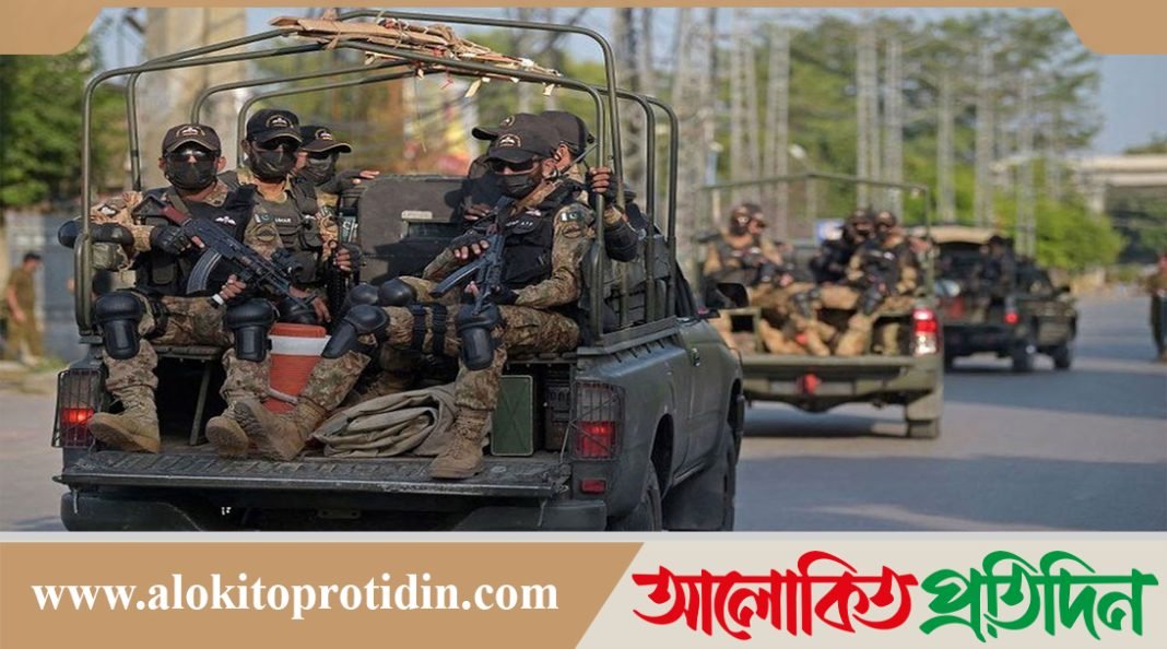 পাকিস্তানে পৃথক সন্ত্রাসী হামলায় নিহত ১৮ সৈন্য