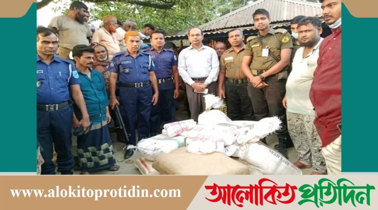 মানিকগঞ্জে ৫৬০ কেজি নিষিদ্ধ পলিথিন জব্দ, ব্যবসায়ীর পলায়ন 