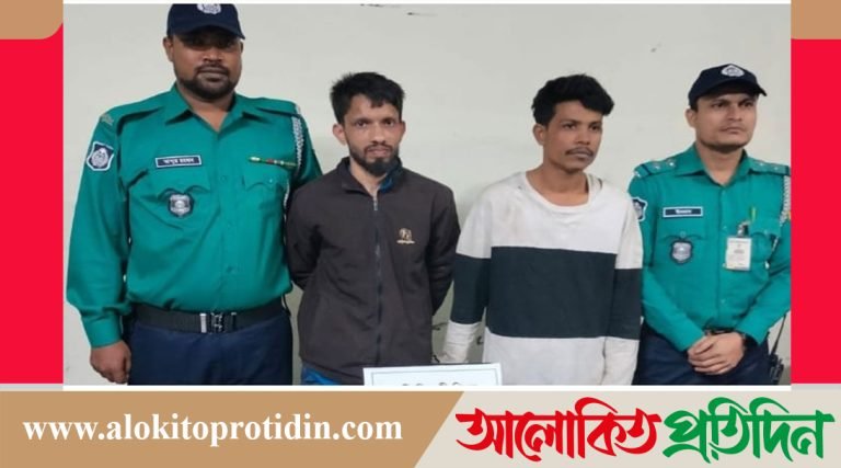 চট্টগ্রামে দুই পক্ষের সংঘ*র্ষ, বিদেশি পি*স্তলসহ আ*টক-২