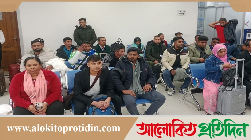 লেবানন থেকে দেশে ফিরেছেন আরও ৪৭ জন