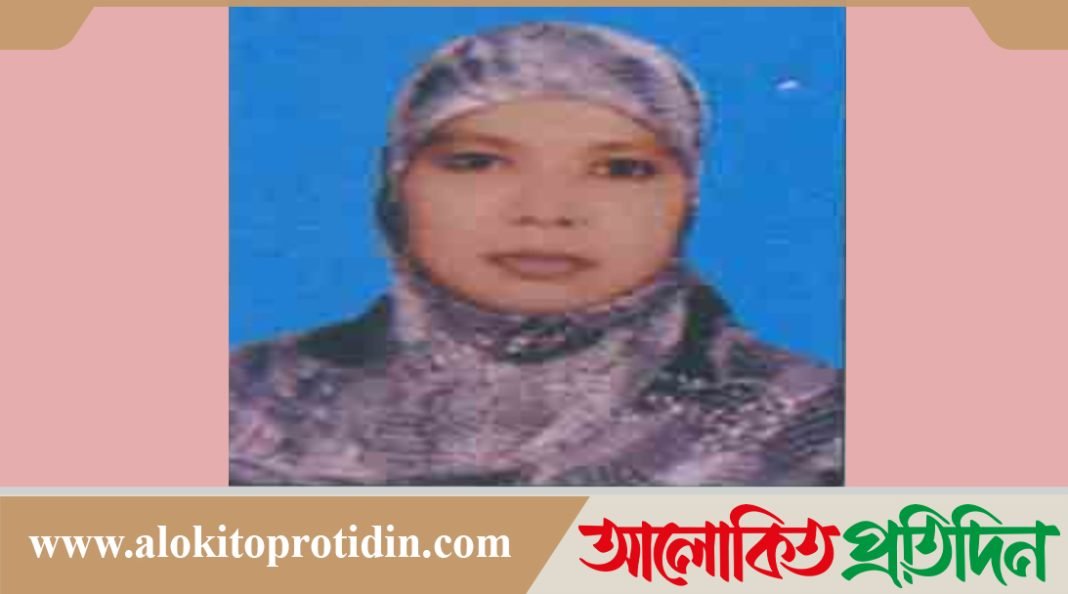 নোয়াখালীতে টিসিবির ৭৫কেজি চাল একাই নিলেন ইউপি সচিব 