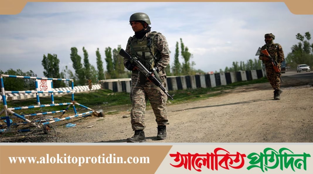 পাকিস্তানে সামরিক পদক্ষেপের প্রস্তুতি নিচ্ছে ভারত : নিউইয়র্ক টাইমস