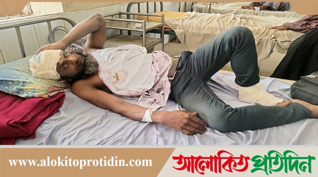 সখীপুরে ছিনতাইকারীদের কোপে আহত অটোচালক মারা গেছেন
