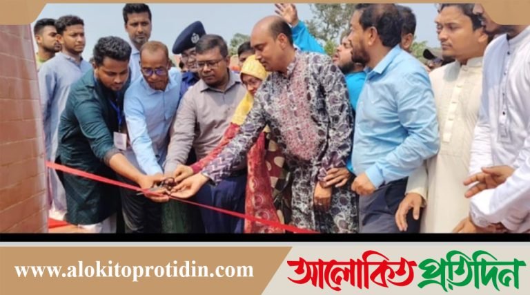 নবীনগরে শহীদ সুজয় স্মৃতি স্তম্ভ উদ্বোধন ও শিক্ষা বৃত্তি প্রদান