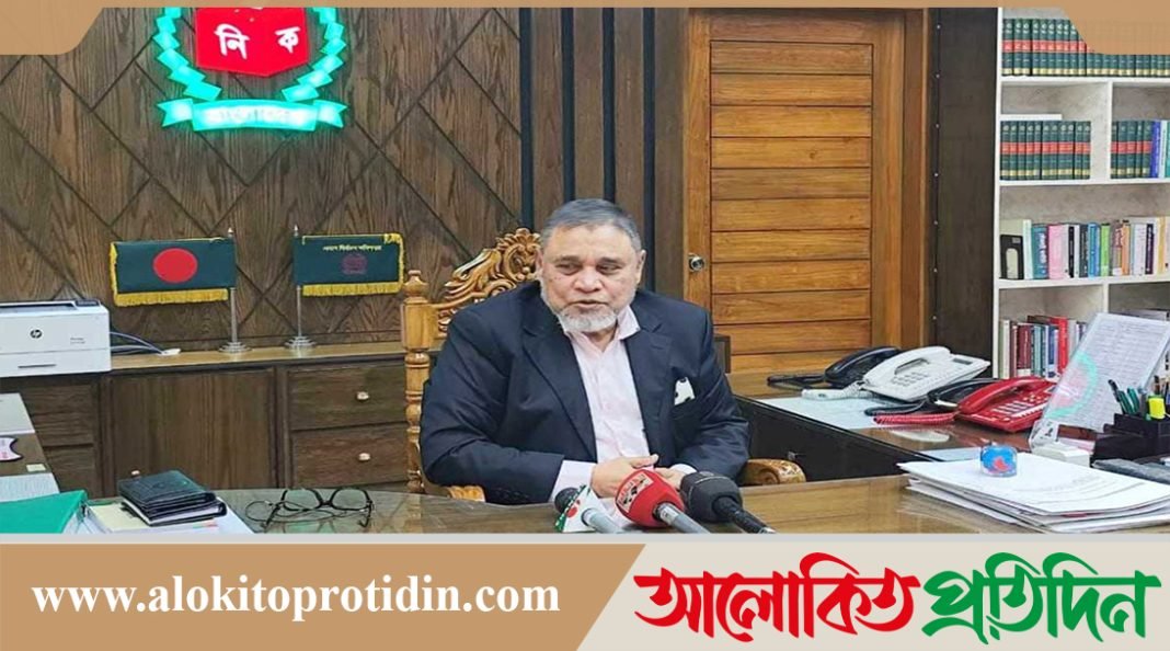 অফিসিয়াল ডকুমেন্টস হাতে পাওয়ার পর আ.লীগের বিষয়ে সিদ্ধান্ত নেব: সিইসি