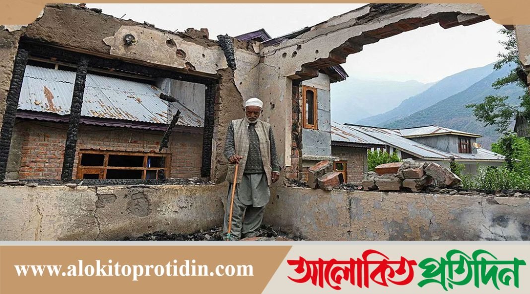 পাকিস্তানের পাল্টা হামলা ভারতের সীমান্ত এলাকায় ১০ হাজারেরও বেশি বাড়ি ধ্বংস হয়েছে