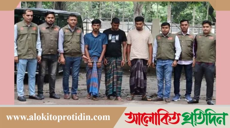 ঢাকা-টাঙ্গাইল মহাসড়কে বাসে ডাকাতির ঘটনায় গ্রেপ্তার ৩