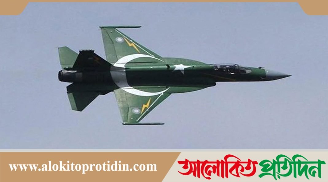 পাকিস্তানি পাইলটকে আটকের দাবিতে ভারতের কাছে প্রমাণ চাইল ইসলামাবাদ