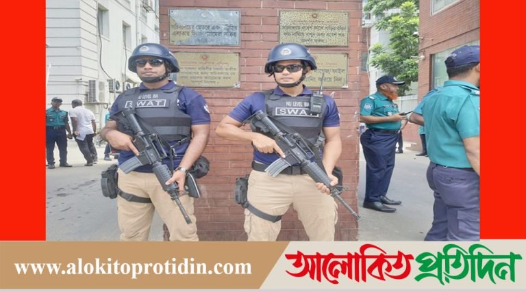 সচিবালয় ঘিরে কঠোর নিরাপত্তা, সোয়াট ও বিজিবি মোতায়েন!