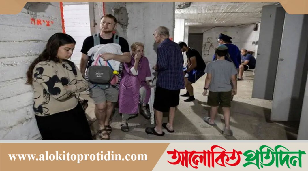 ইরানের পাল্টা হামলার ভয়ে খাবার ও পানি মজুত করছে ইসরায়েলিরা