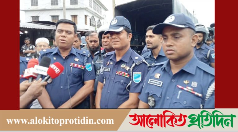 গাজীপুরে ঢাকা ময়মনসিংহ মহাসড়কে অবৈধ স্থাপনা উচ্ছেদ অভিযান