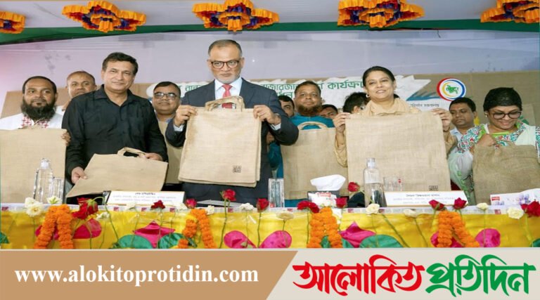 ঢাকায় ২০ টাকায় মিলবে পরিবেশবান্ধব পাটের ব্যাগ