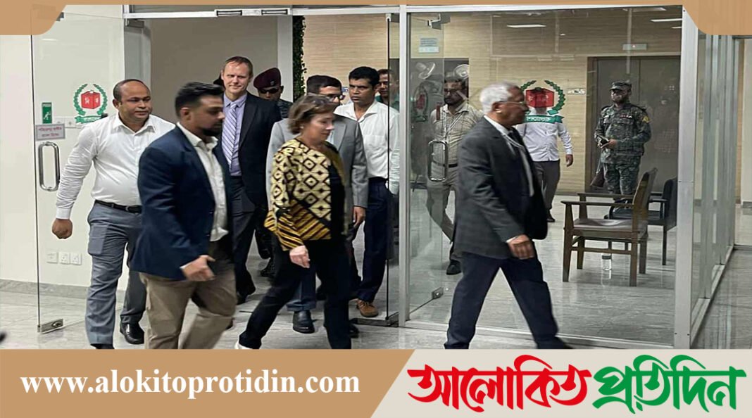 সিইসির সঙ্গে বৈঠকে মার্কিন ভারপ্রাপ্ত রাষ্ট্রদূত