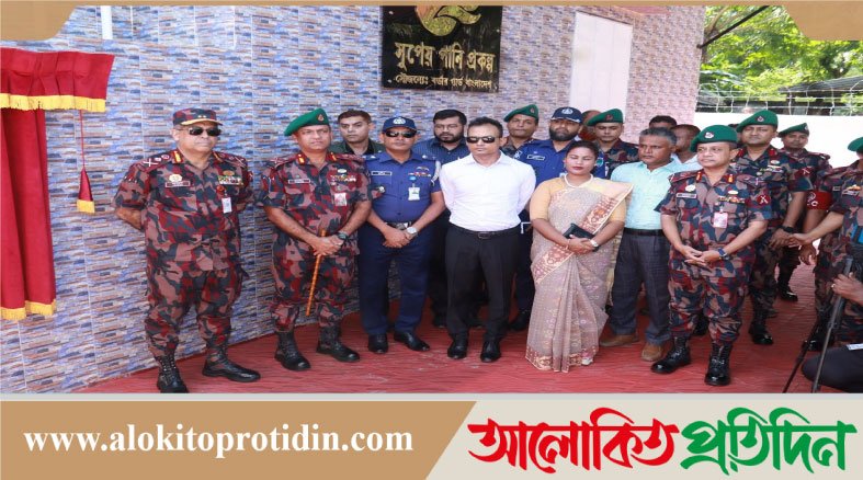 শ্যামনগর সীমান্তে হাজারো মানুষের সুপিয় পানির ব্যবস্থা করলেন বিজিবি 
