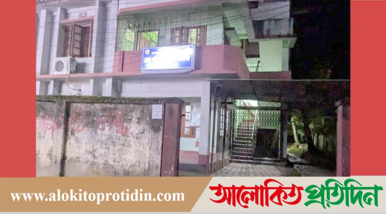 নারী ঘুষ অর্থ আত্মসাতে শা‌স্তিমূলক বদলী হ‌য়ে ও থামেনি সহকারী প‌রিচালক 