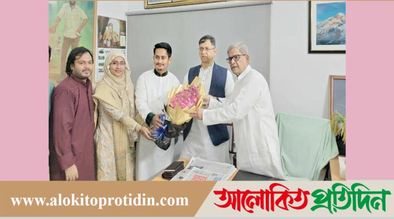 প্রতিষ্ঠাবার্ষিকীতে বিএনপিকে এনসিপির ফুলেল শুভেচ্ছা!