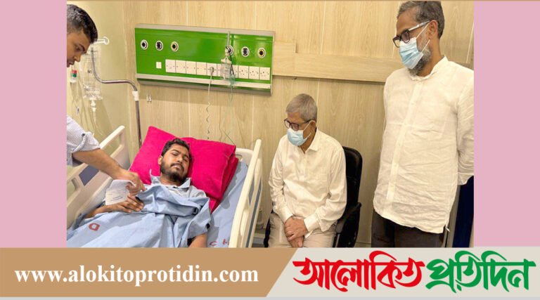 নুরুল হক নুরকে দেখতে হাসপাতালে: মির্জা ফখরুল!