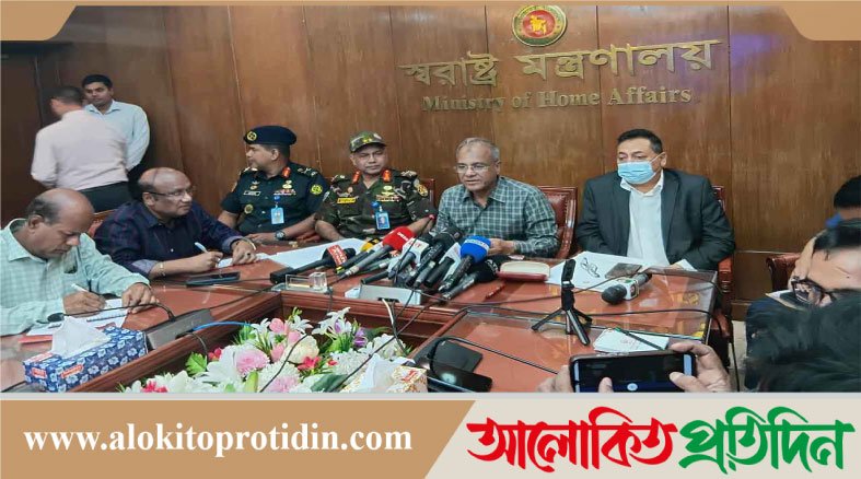 ১৩ নভেম্বর নিয়ে আইনশৃঙ্খলা বাহিনী শক্ত অবস্থান নিয়েছে: স্বরাষ্ট্র উপদেষ্টা